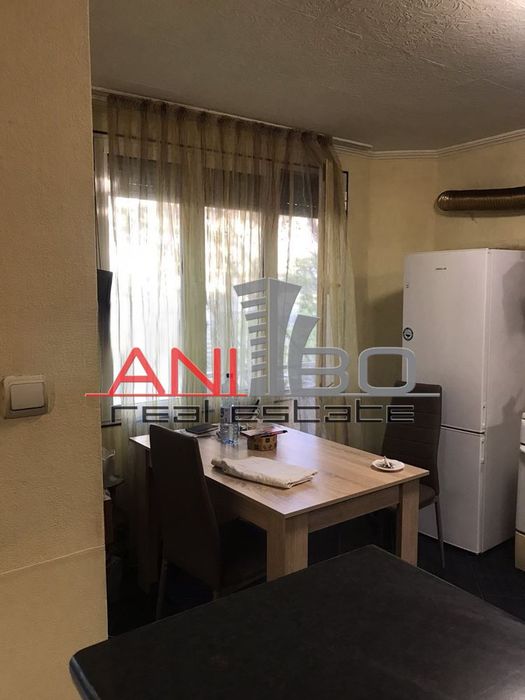 Дава се под наем Четиристаен апартамент в Варна, Център - 120 кв.м за 550 € - Снимка #3