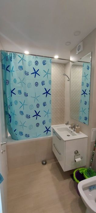 Închiriez apartament 2 camere în hils palady cu aer condiționat, centrala proprie, și parcare