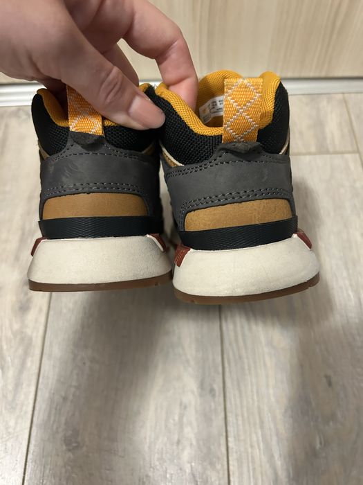 Bocanci timberland nr 31