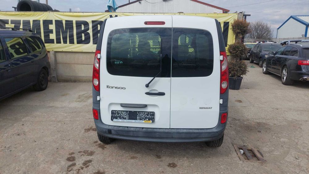 Vând piese caroserie Renault Kangoo 1.5 dCi, capotă Kangoo, uși Kangoo