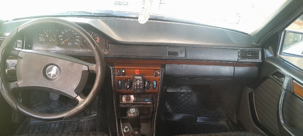 Mersades w124  kelishtirib beramz