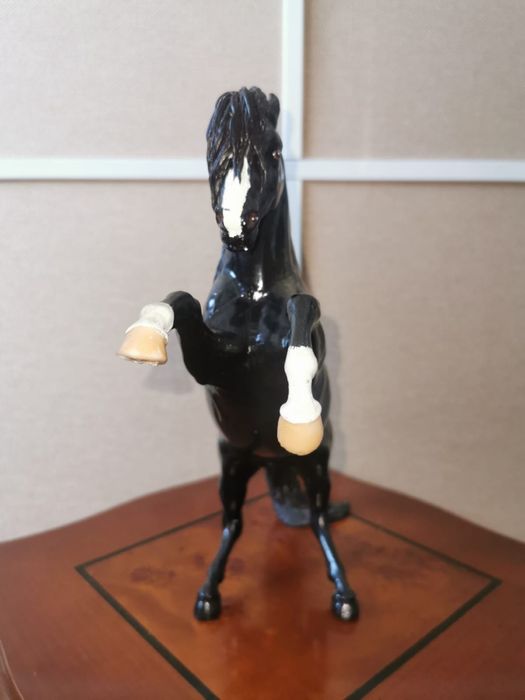 Антикварна фигура на мъж Майсен порцелан колекционерска статуетка 100г