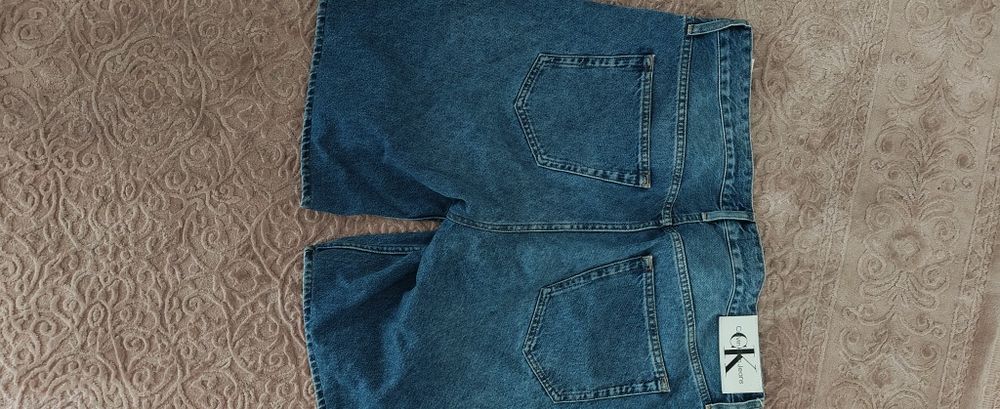 Pantaloni scurti Calvin Klein