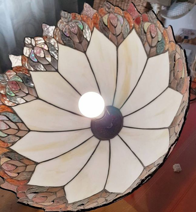 Neukro meden Тифани стил лампион