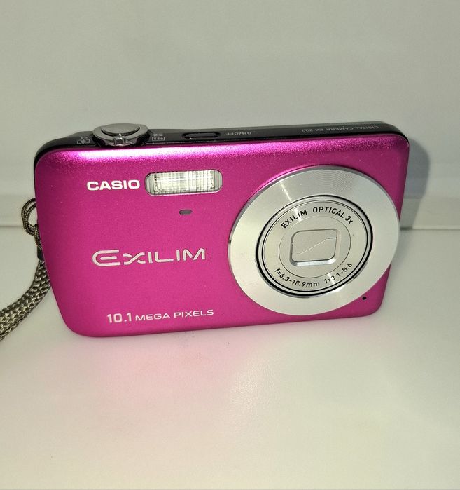 Casio Exilim EX-Z33 компактен дигитален фотоапарат