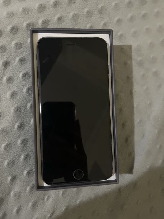 Продам iPhone 7 Plus 64 ГБ.