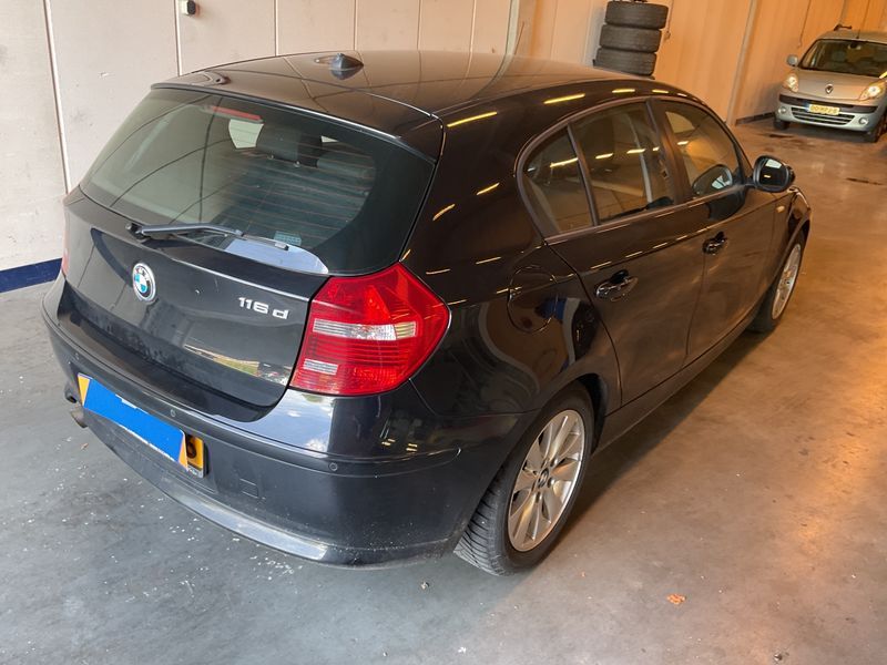 BMW 1er 116d 2011