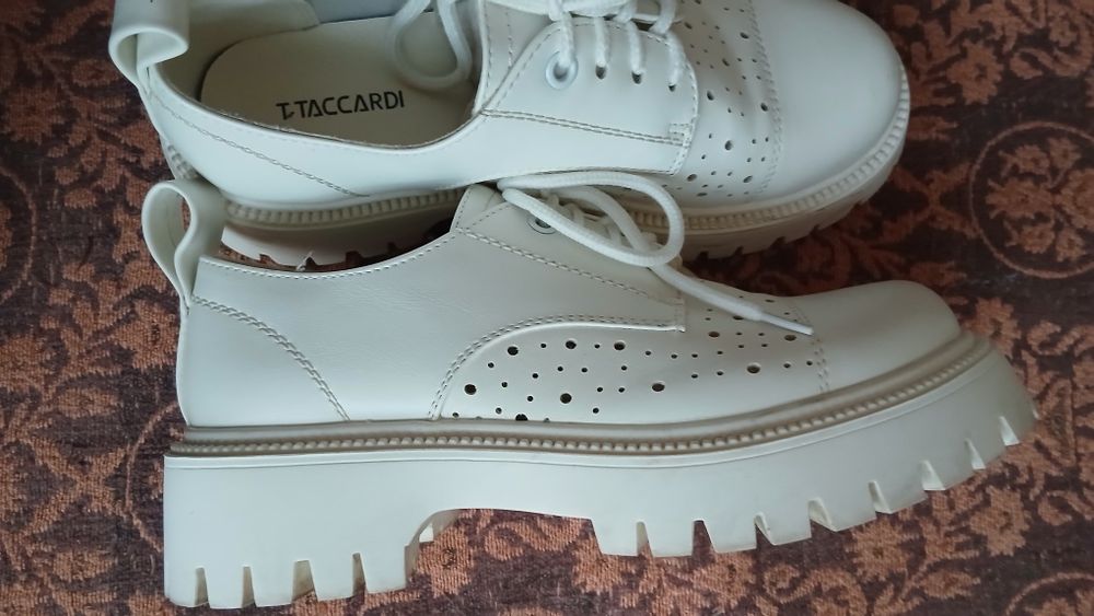 Продам туфли женские