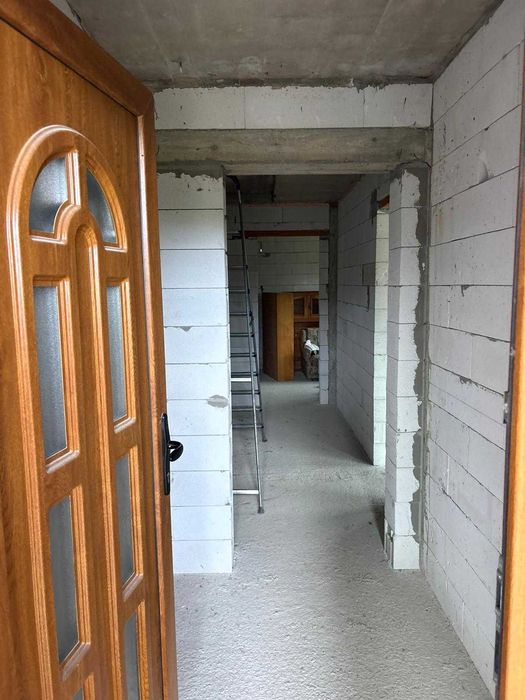 Vând casă Comarnic – Valea Prahovei | Teren 1050 mp | Direct proprietar