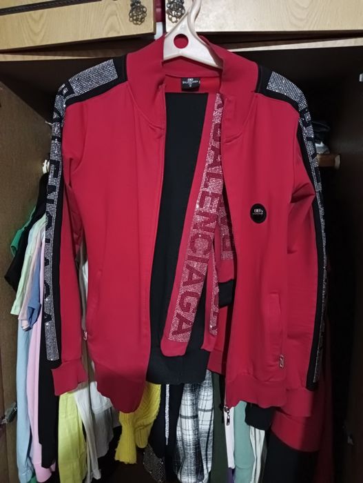 Продам турецкие костюмы