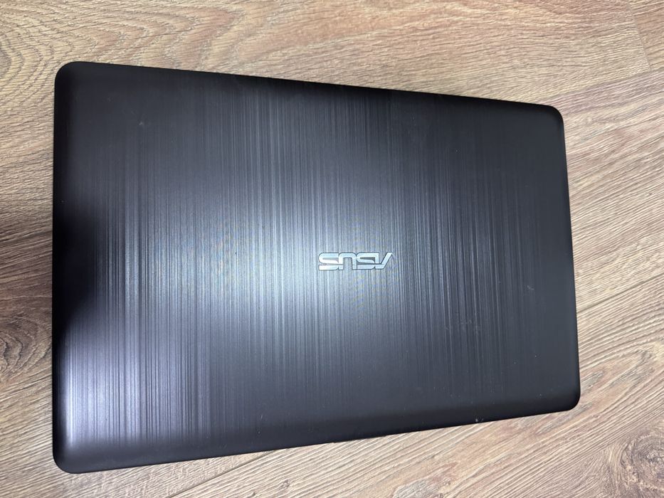 Vand ASUS Laptop 2018