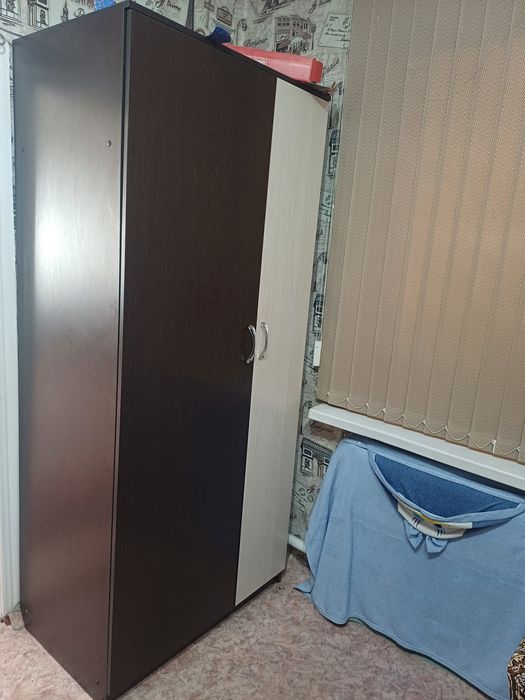 Шкаф для одежды.