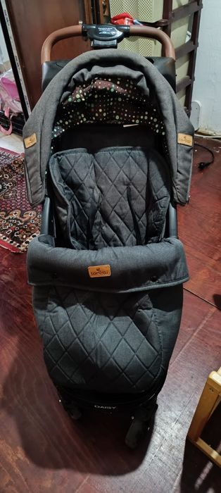 Vand/ inchiriez carut bebe