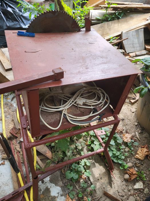 Masă de circular cu motor mare monofazic cu limitator de lățime!