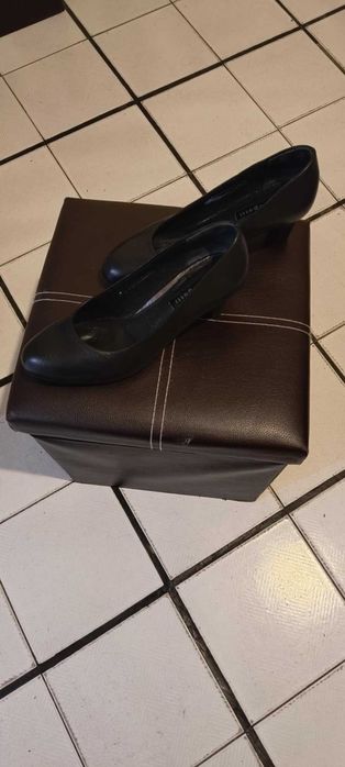 елегантни и качествени дамски обувки Bugatti