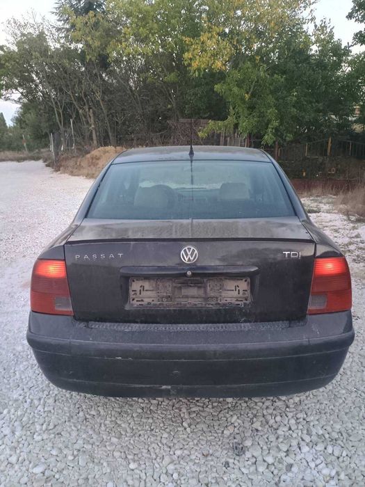 Volkswagen Passat / Пасат 1.9 TDI 110 к.с. 2000г. На Части