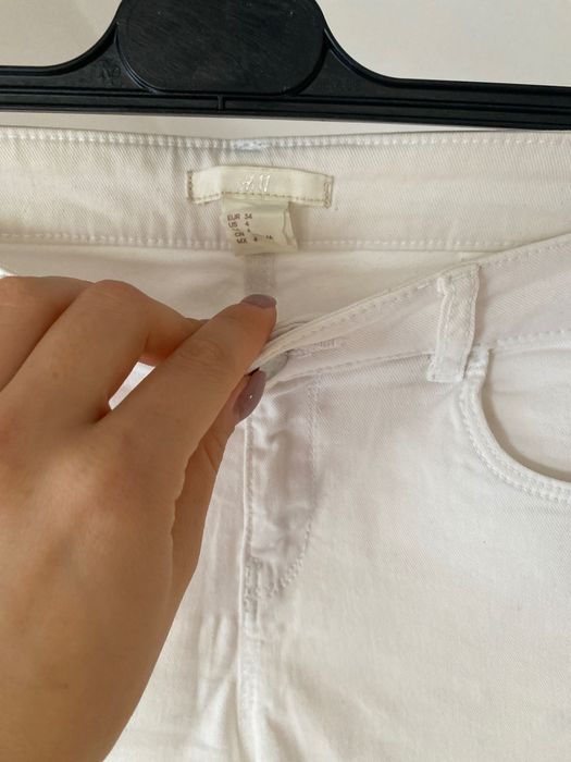 Pantaloni scurți albi H&M