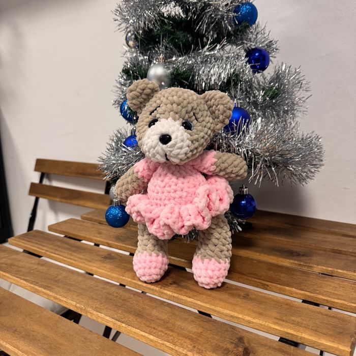 Ръчно изплетена играчка