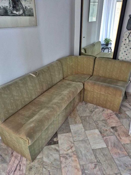 Продават се  кухнински ъглов диван
