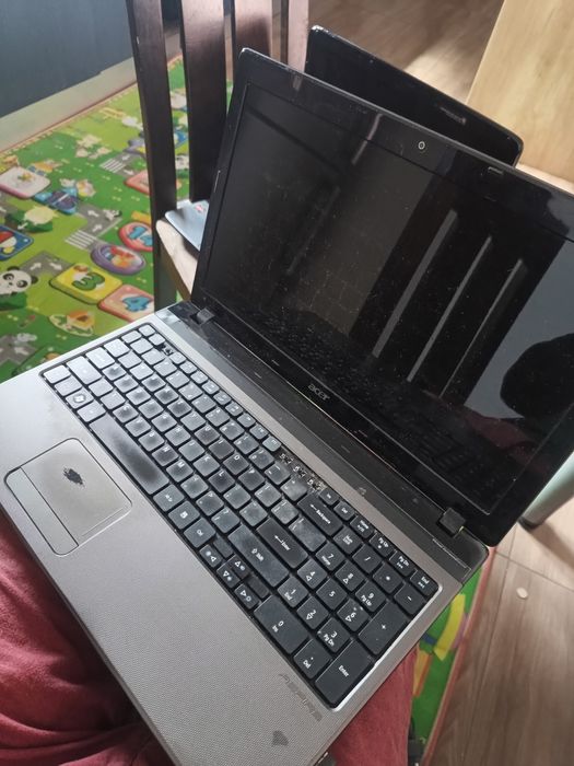Vand 2 laptopuri acer aspire 5750 si 7535/7535G/7235