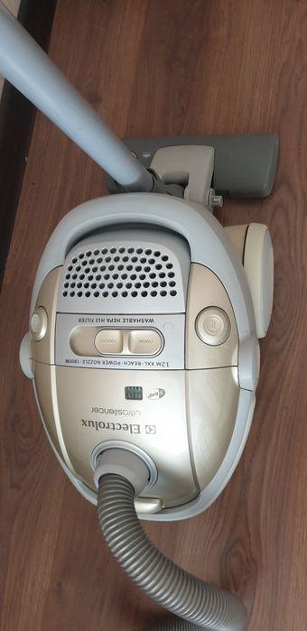 Шаңсорғыш electrolux zus3388  пылесос