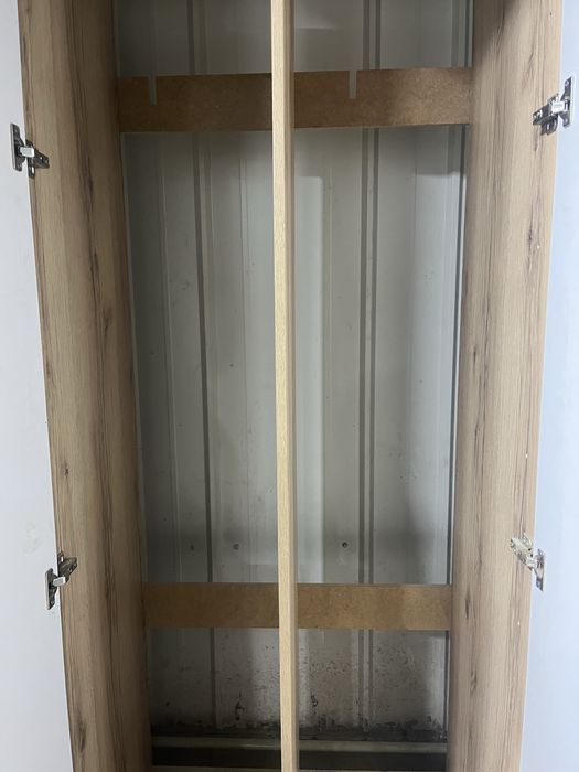 Хозяйственный шкаф