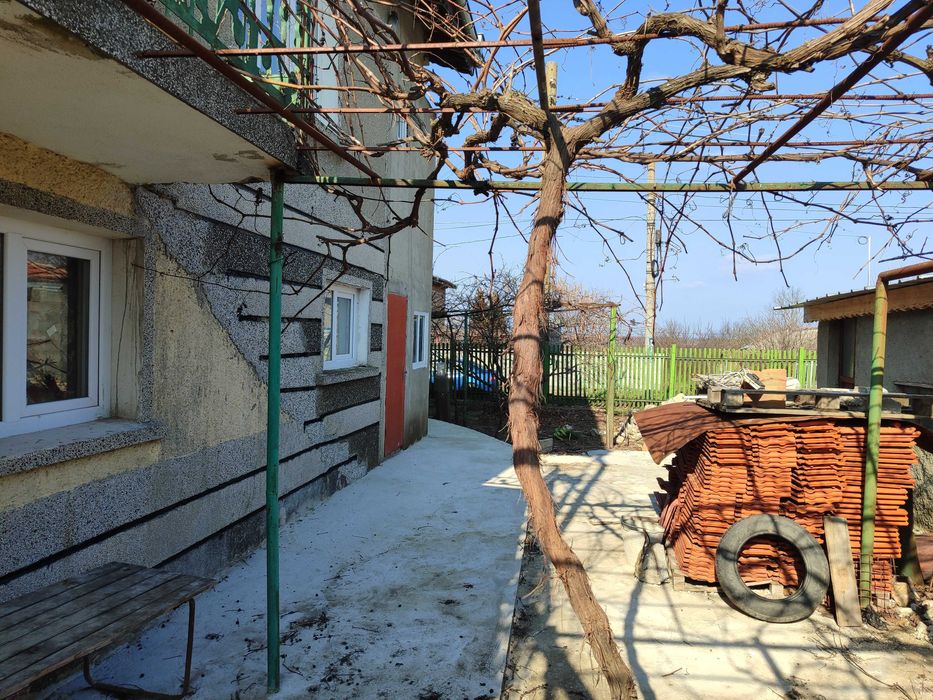 Къща близнак в Плачи Дол