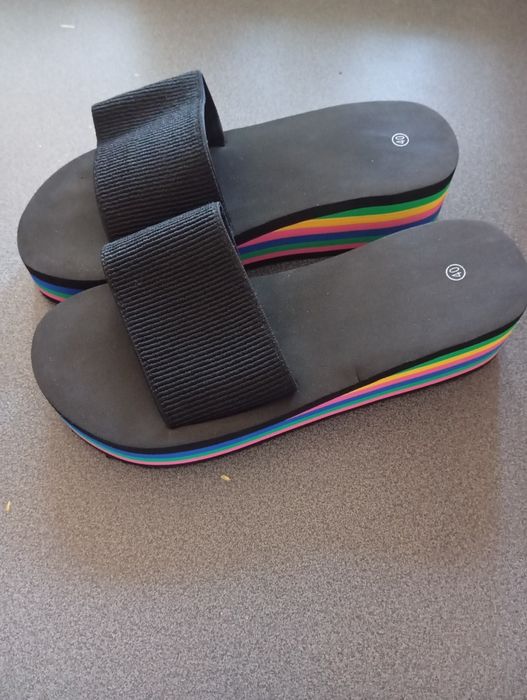 Продам сланцы для бассейна