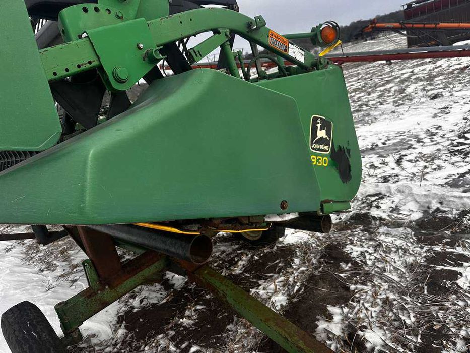 Жатка John Deere 930F
