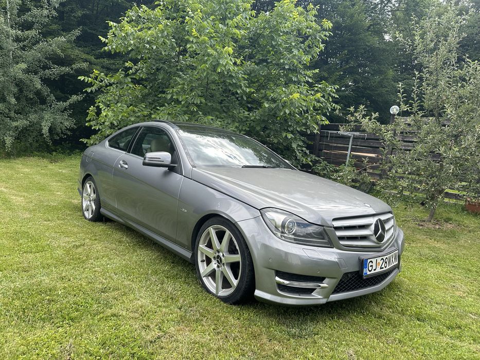 MERCEDES-BENZ C-Class 2011