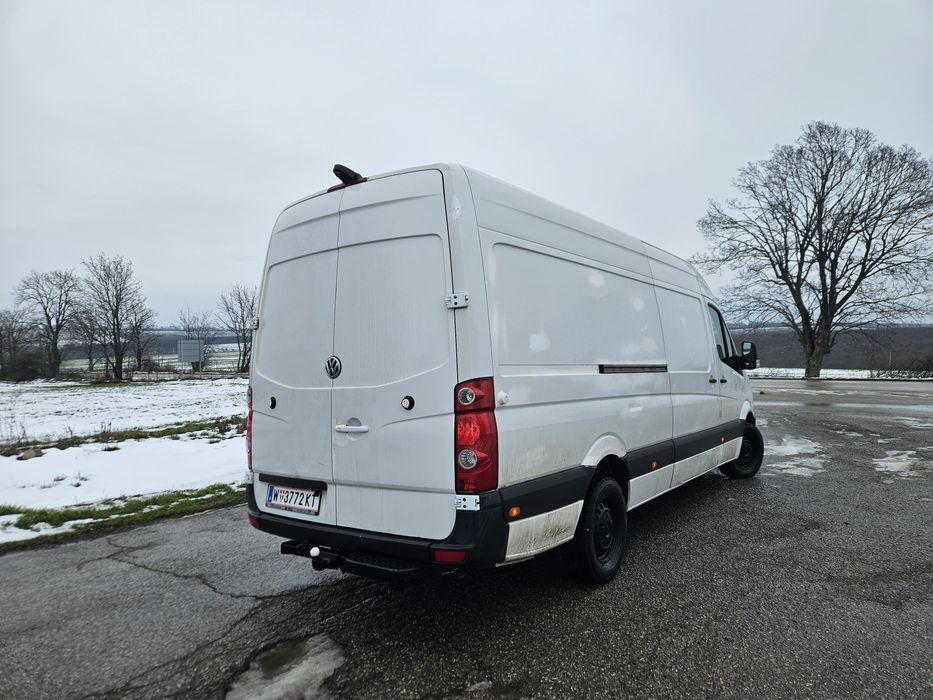 VW Crafter Макси база 2.0TDI Евро 5 6 скорости 
Климатроник Темпомат