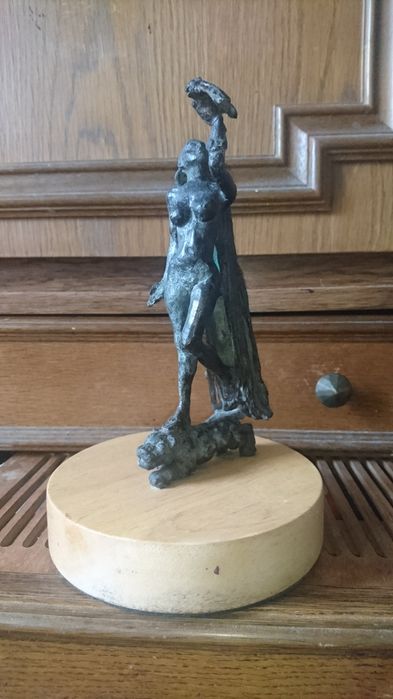 Бронзова скулптура !