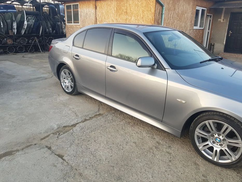 Dezmembram BMW E60 520 D 163CP usa fata dreapta/usa spate dreapta/capota