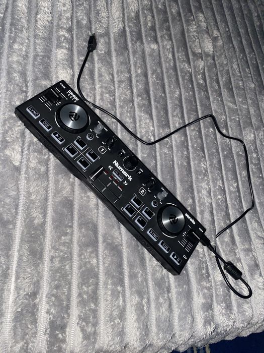 Vand numark dj2go2 touch