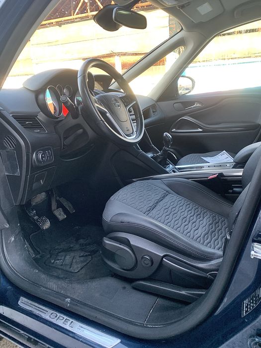 Opel Zafira Tourer2.0D 2012 165CP 6+1manual