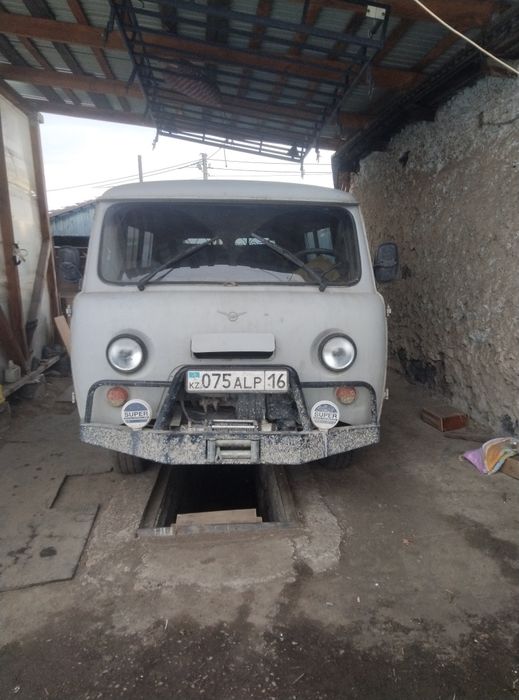 Продам УАЗ буханку