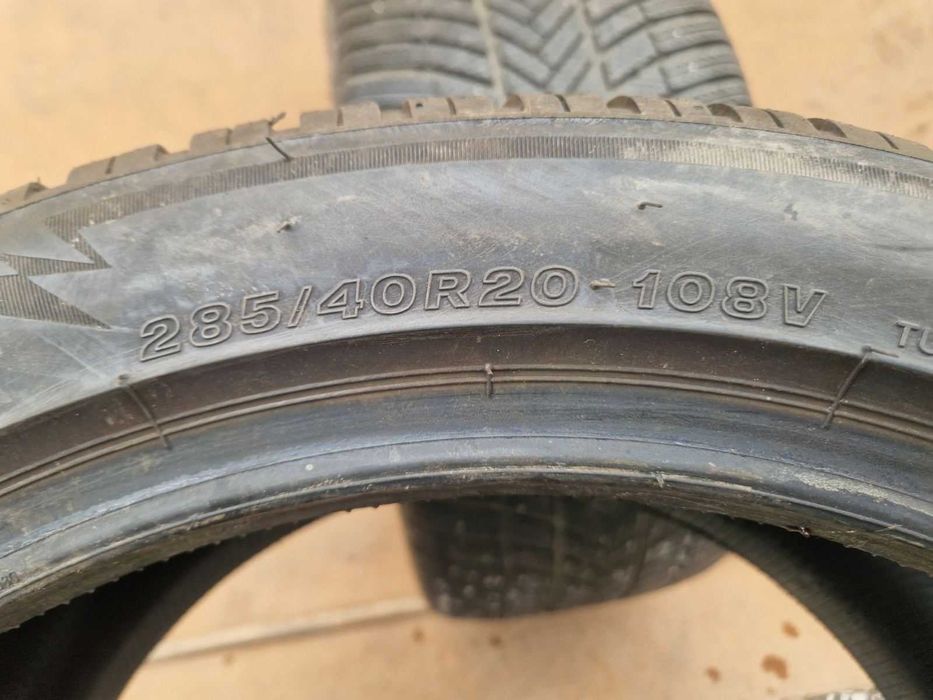 2 Bridgestone R20 285/40
Зимни гуми 
DOT4321