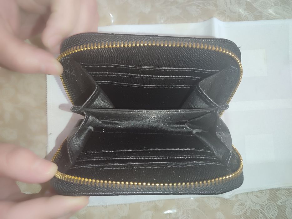 Продам кожаный кошелёк Saint Laurent YSL.