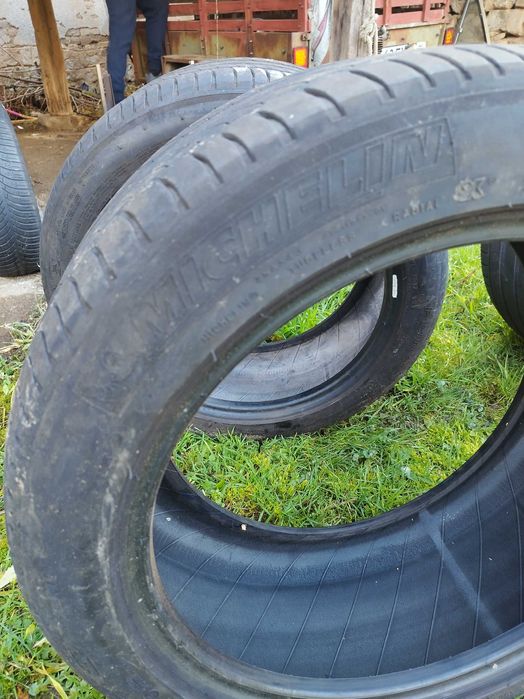Гуми за автомобил