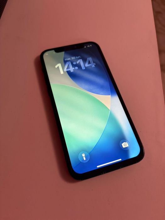 Vand Schimb Iphone 12