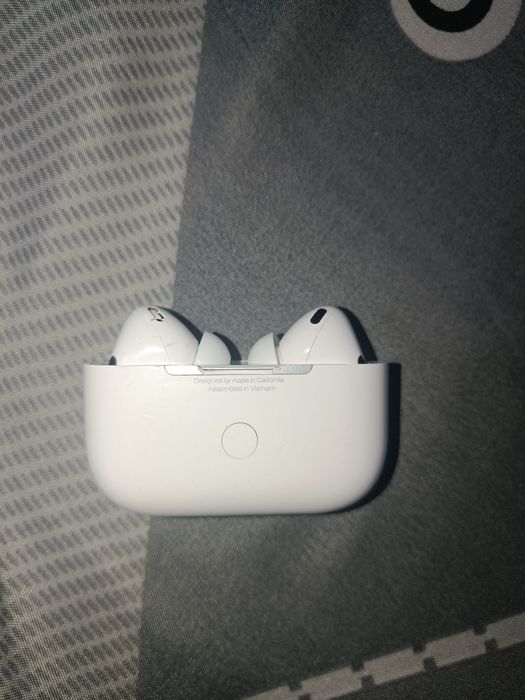 Air pods pro  (кейс)