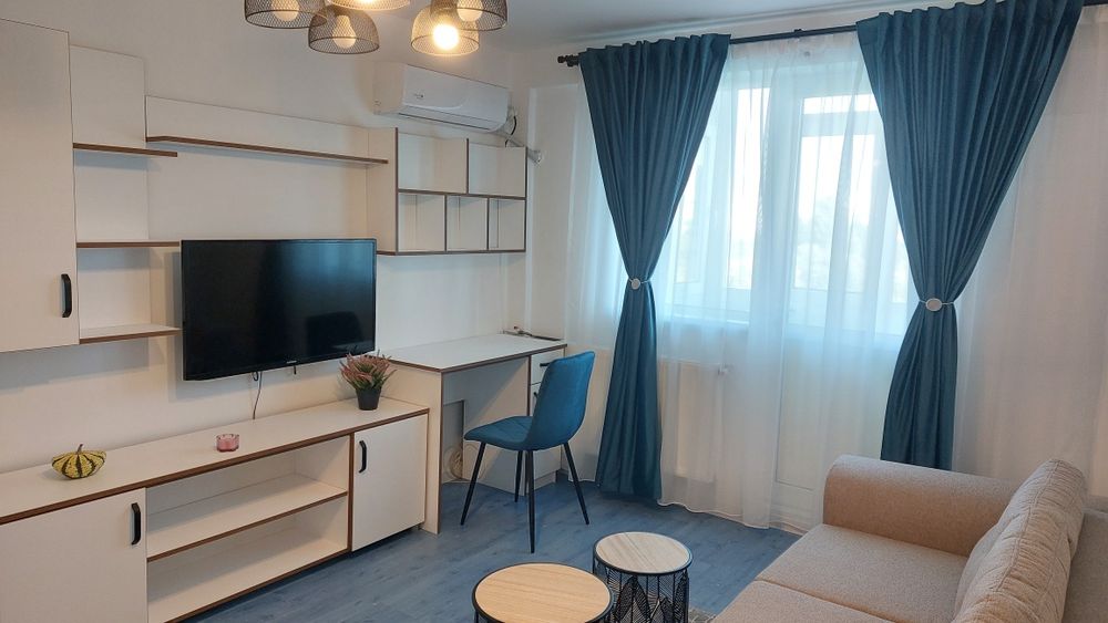 Apartament 2 camere renovat - de inchiriat - zona C. Brincoveanu