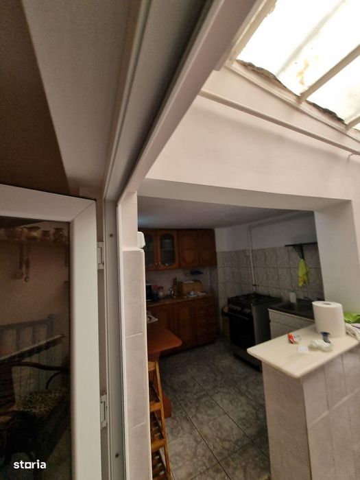 Dacia-  casa cu 5 camere de caramida