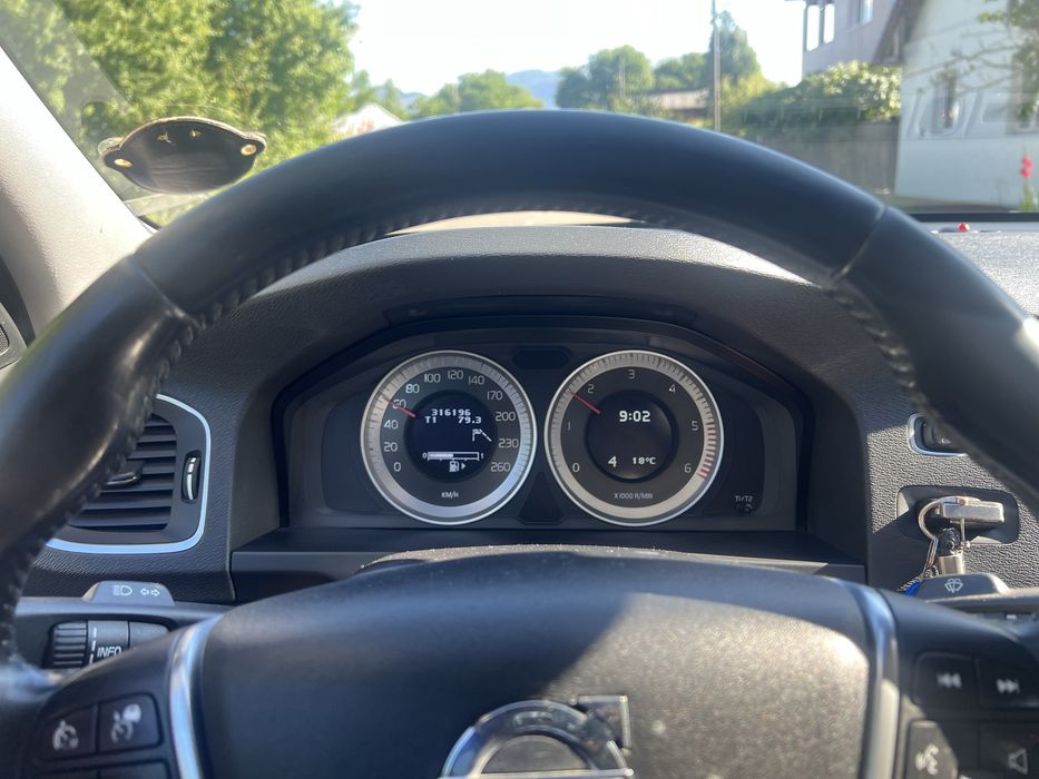 VOLVO S60 2011 — imagine 1
