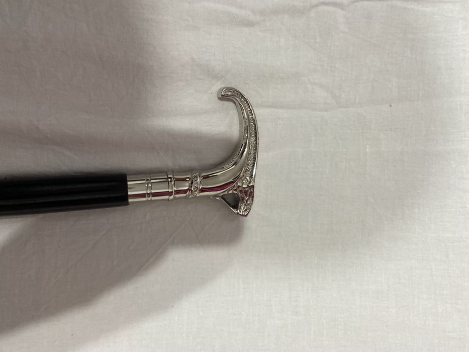 Baston lemn ,maner alama ,inaltime 95 cm