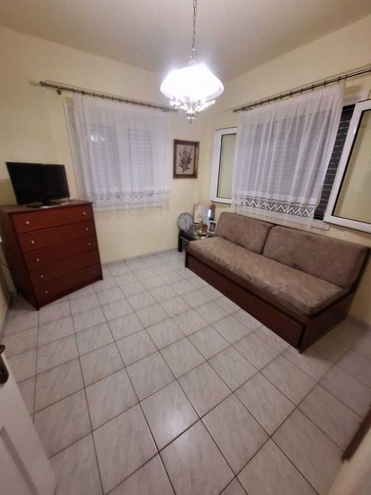 Продава триетажна къща 120 м2 с двор 280 м2 в Аспровалта, Гърция