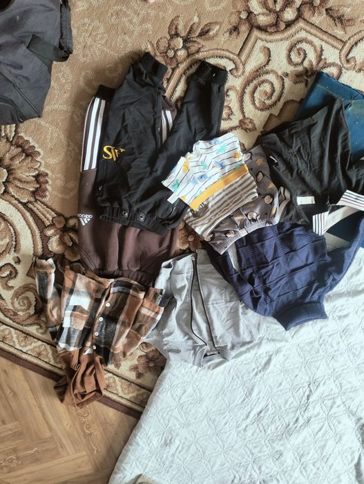 Продам женские и детские вещи