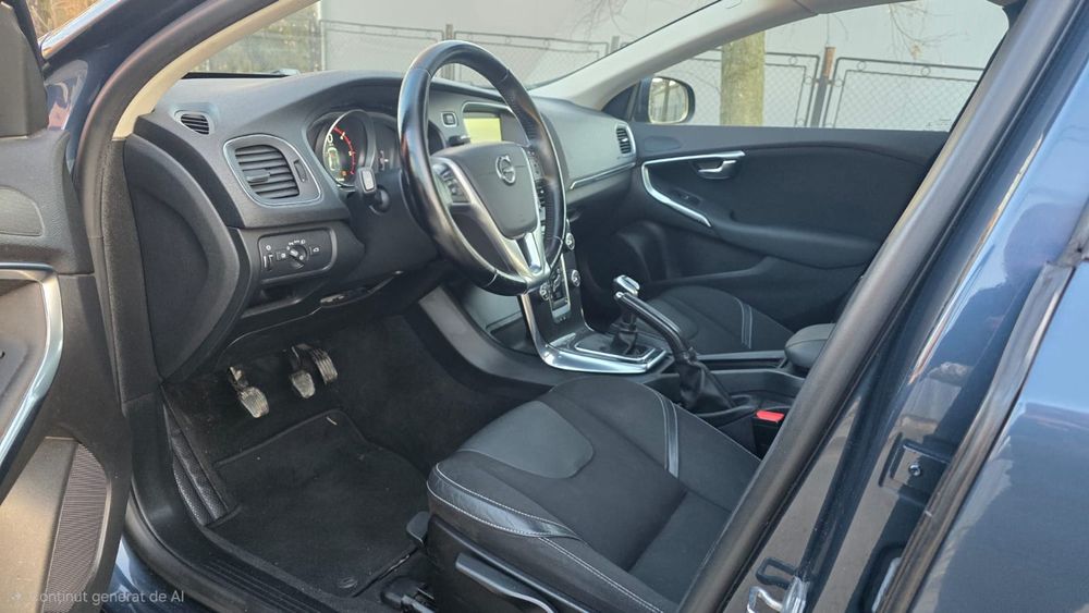 Volvo V40 2.0 D2 * An 2017 * Euro 6 * Cutie Manuala