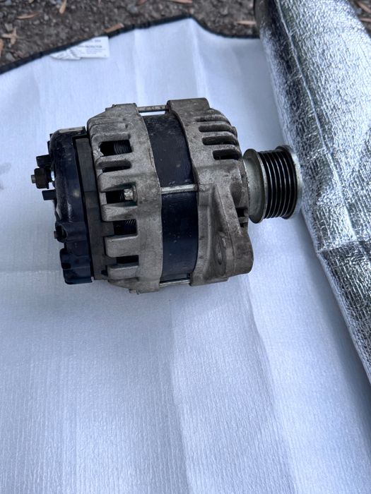 Алтернатор (Динамо ) за опел инсигния