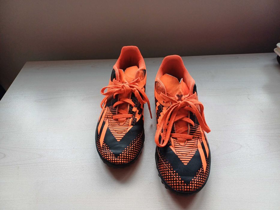 Футболни стоножки adidas